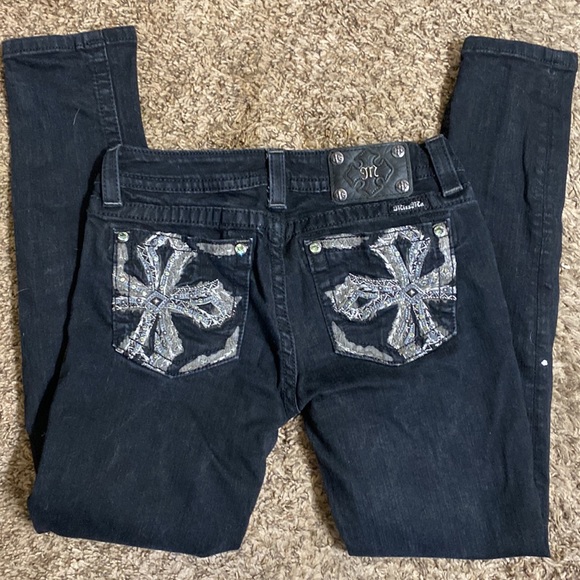 EUC Black Miss Me Jeans with silver threading on pockets and embellishments - Picture 5 of 5